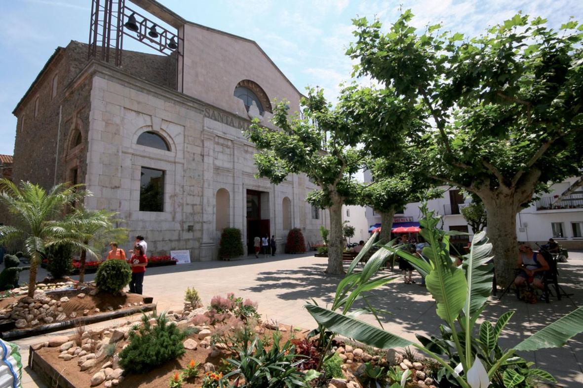H Bella Mar Roses Hotel Екстериор снимка